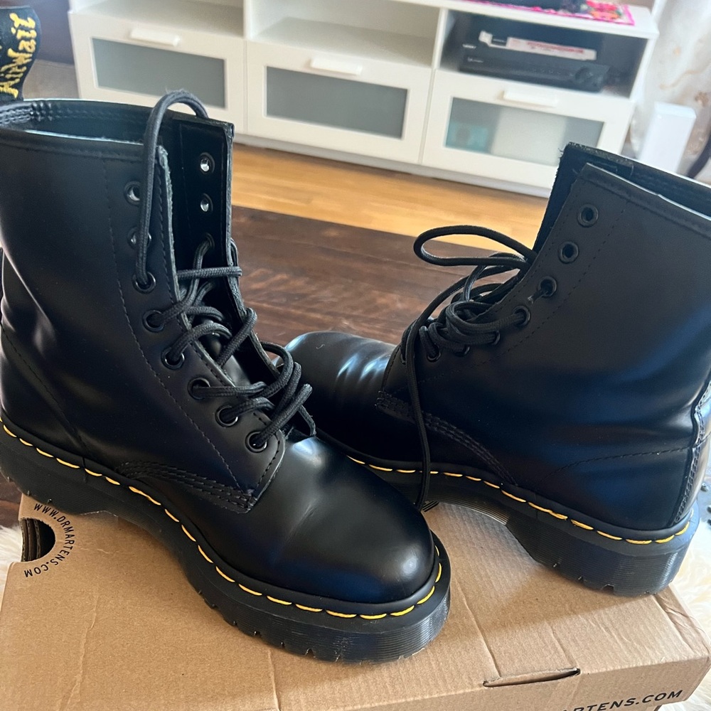 Dr. Martens 1460 Bex black leather boots